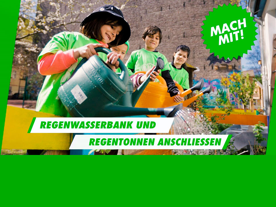Kinder bauen eine Regenstation